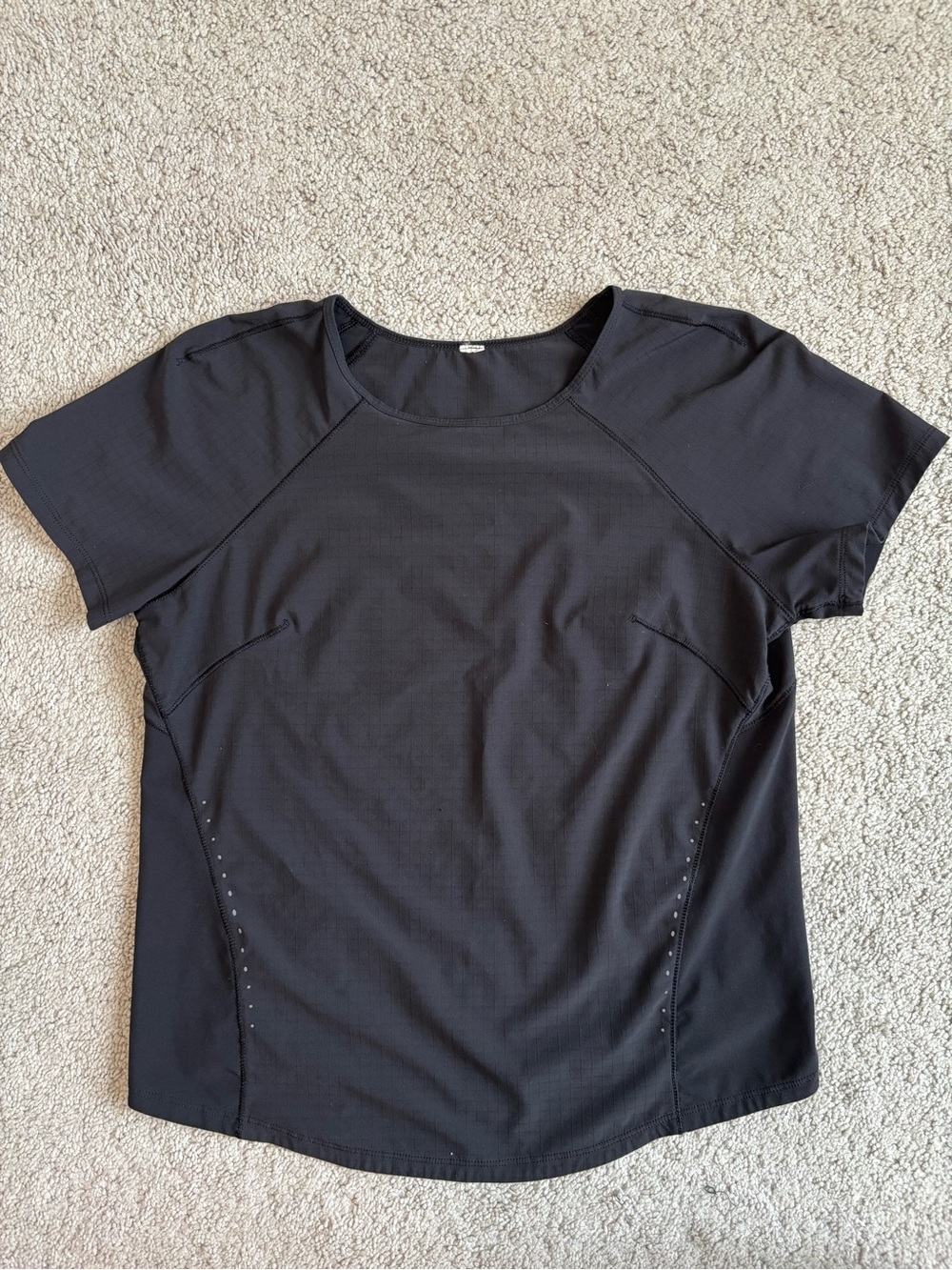lululemon athletica Lightweight Stretch Run Short Sleeve Black, Women’s 4